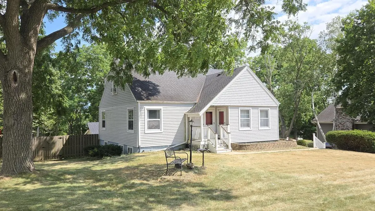 6840 S North Cape ROAD, Franklin, WI 53132 - #1