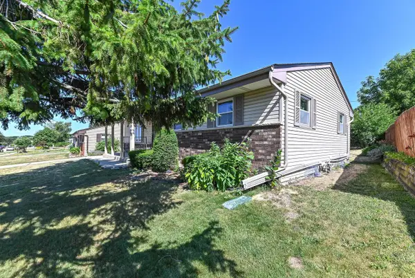 1220 Lakeview AVENUE, South Milwaukee, WI 53172