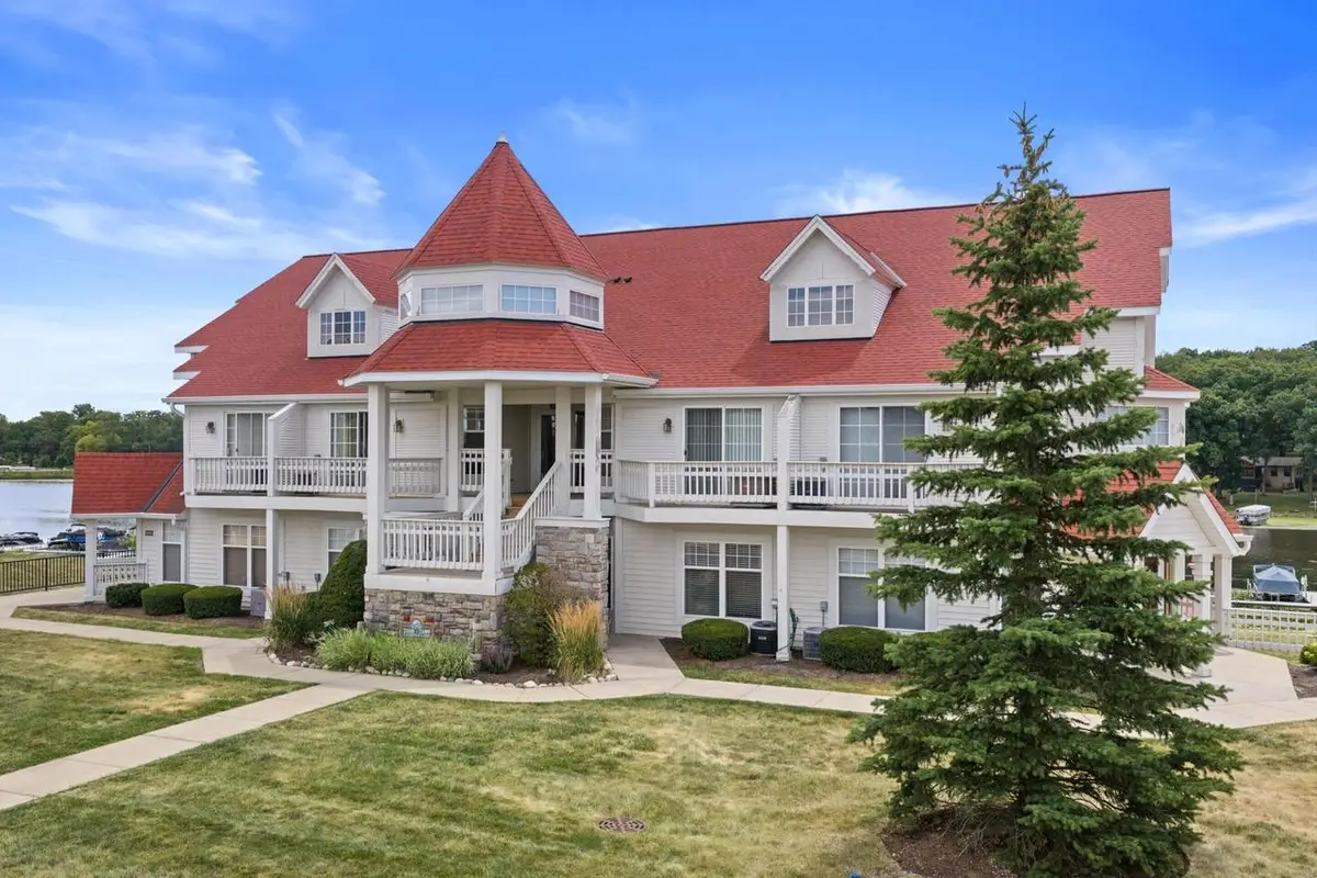 2107 Landings LANE, Delavan, WI 53115 - #1