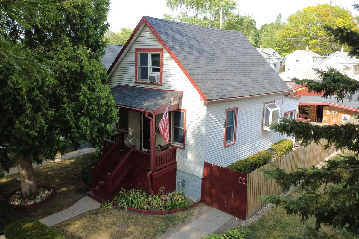 528 S 65th STREET, Milwaukee, WI 53214 - #1