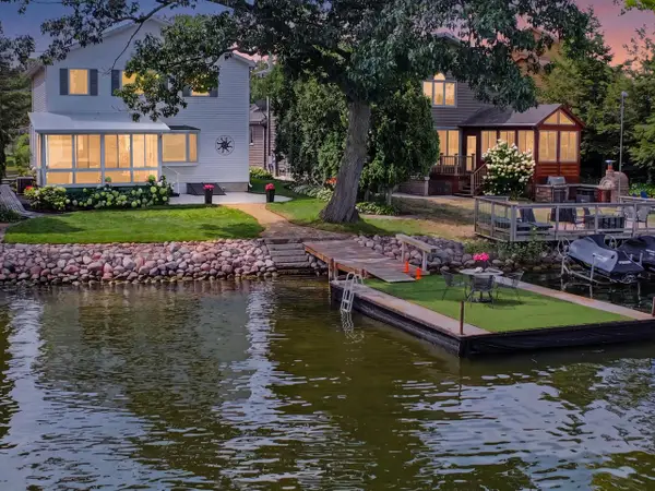 28906 Beach DRIVE, Waterford, WI 53185