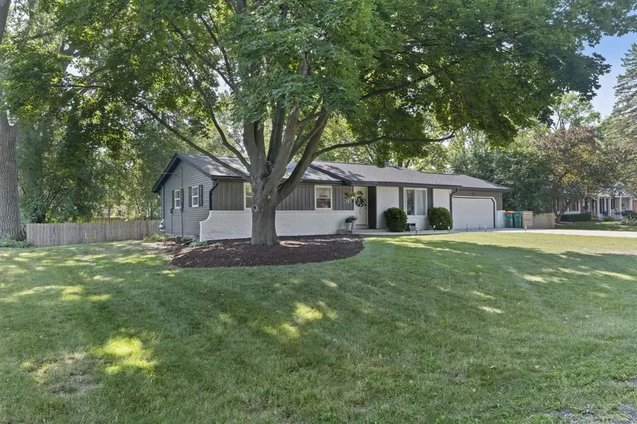 W157N9750 Glenwood ROAD, Germantown, WI 53022 - #2