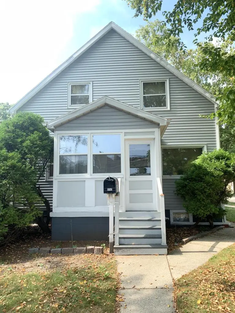 3747 S Arctic AVENUE, Saint Francis, WI 53235 - #1