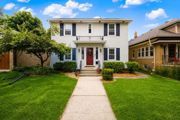 4628 N Newhall STREET, Whitefish Bay, WI 53211