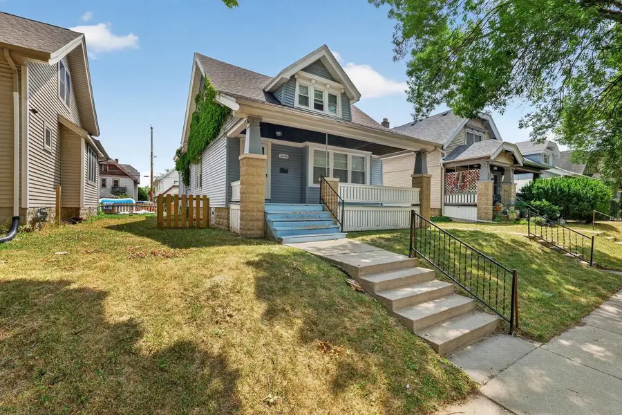 2640 N 41st STREET, Milwaukee, WI 53210 - #3