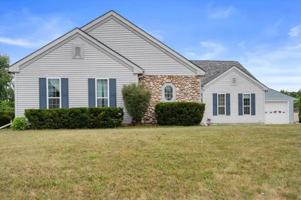3689 W Drexel AVENUE, Franklin, WI 53132