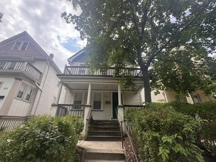 3059 N Bremen STREET, Milwaukee, WI 53212 - #2