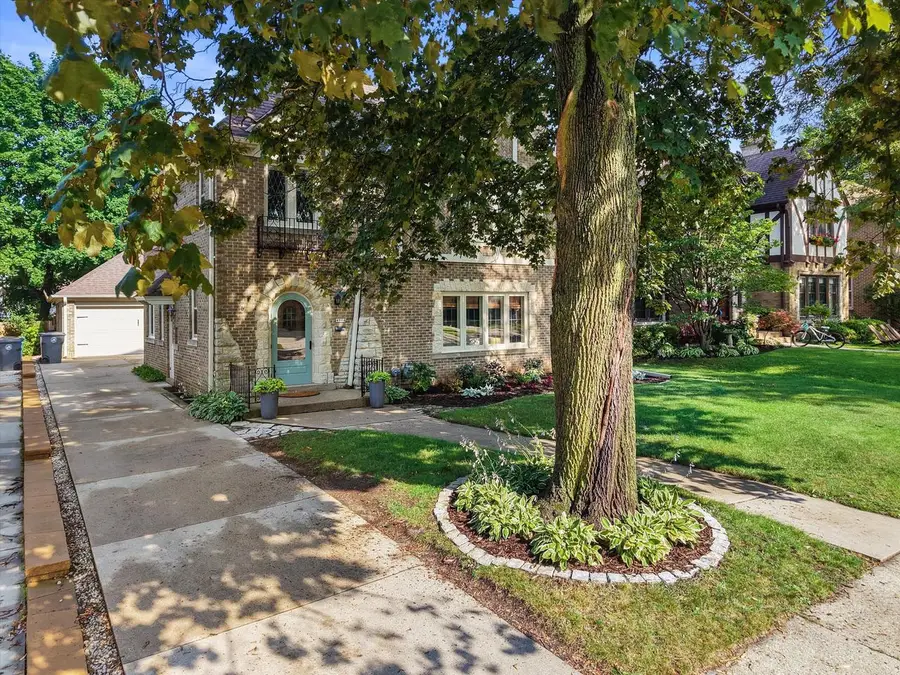 4914 N Woodburn STREET, Whitefish Bay, WI 53217 - #3