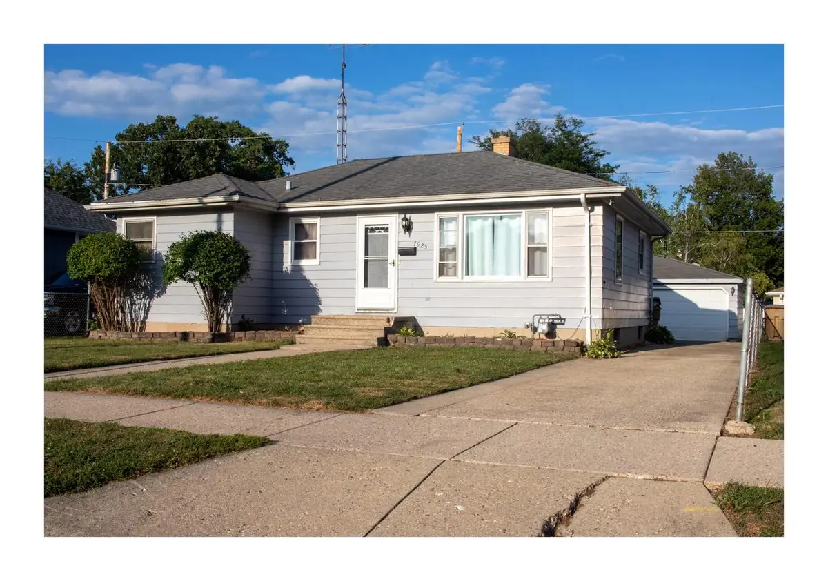 7925 45th AVENUE, Kenosha, WI 53142 - #1
