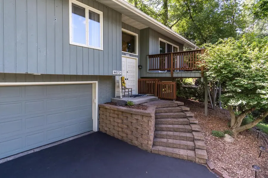 W5721 Sherwood DRIVE, La Crosse, WI 54601 - #3