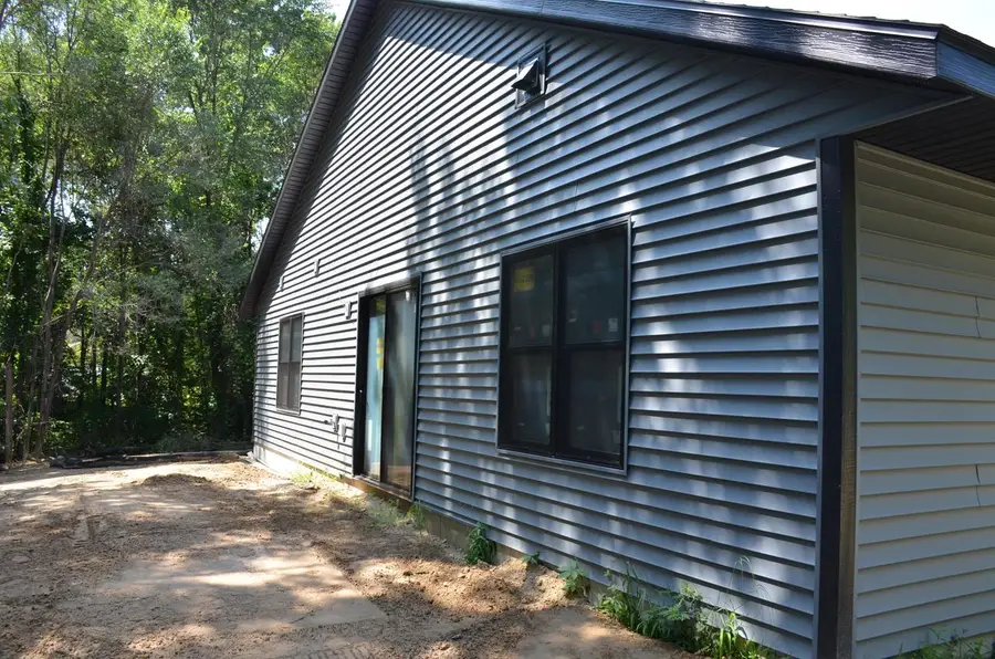 906 Jackpine DRIVE, Holmen, WI 54636 - #2
