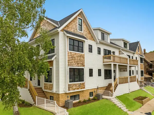 2604 E Park PLACE ##1, Milwaukee, WI 53211