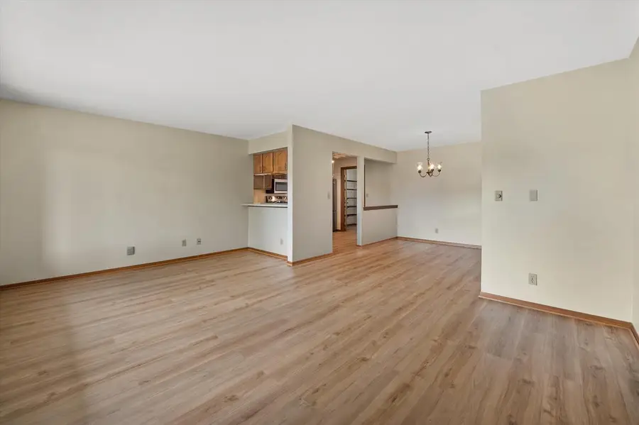 W176N9763 Rivercrest DRIVE, Germantown, WI 53022 - #2