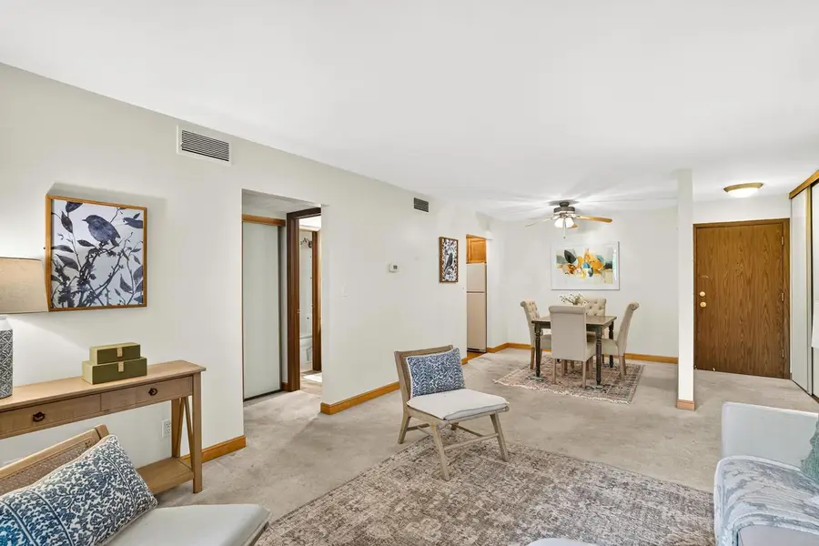 2350 W Good Hope ROAD #254, Glendale, WI 53209 - #3