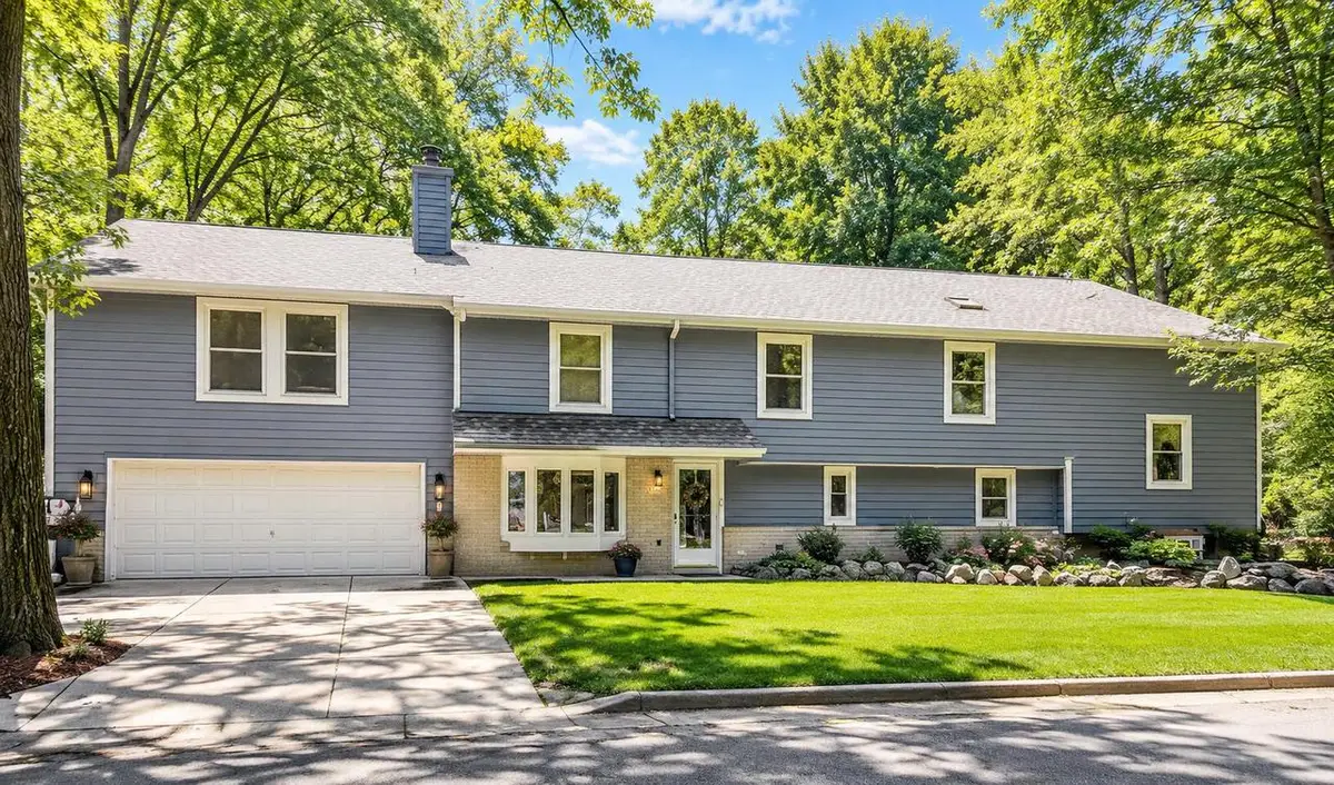 727 E Madison STREET, Oconomowoc, WI 53066 - #1