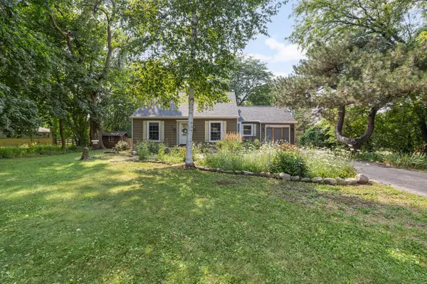 W278N2147 Lakeview DRIVE, Pewaukee, WI 53072