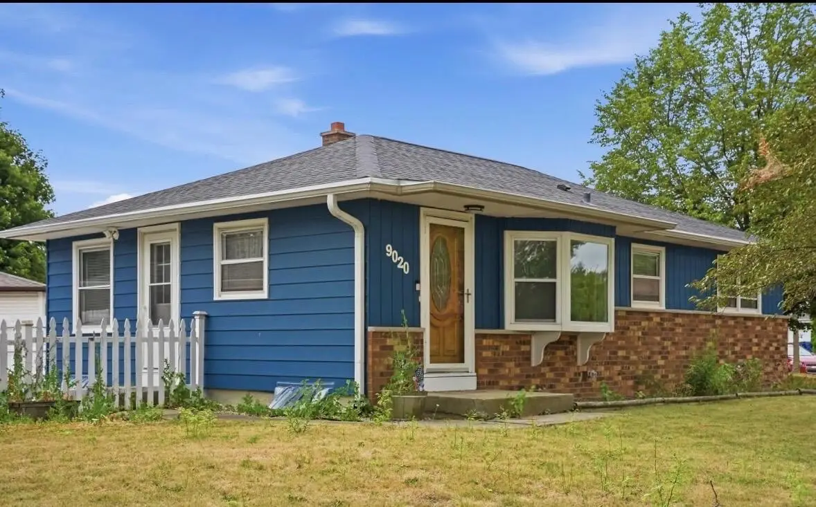 9020 S Chicago COURT, Oak Creek, WI 53154 - #1