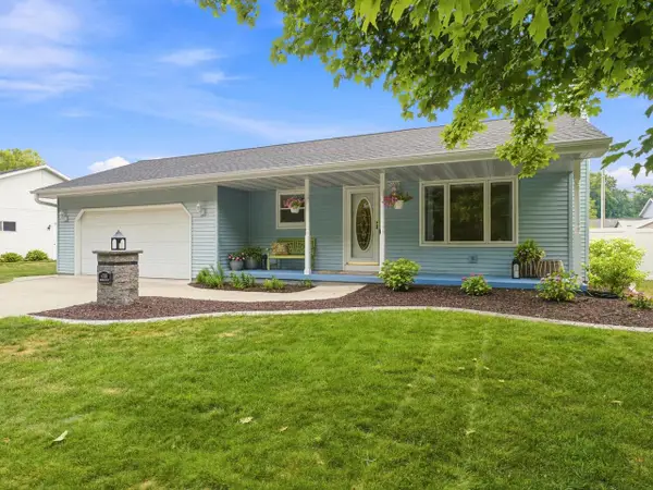 4703 Broadway STREET, Manitowoc, WI 54220