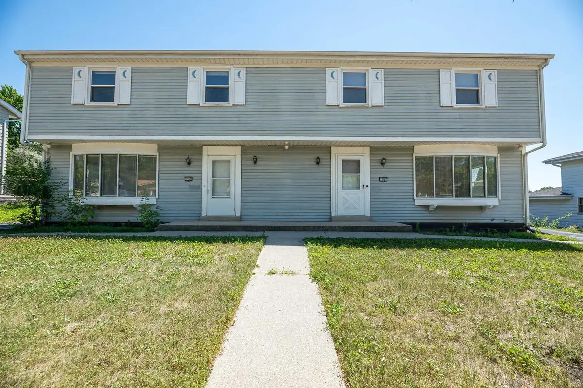 1567 Dover DRIVE, Waukesha, WI 53186 - #1