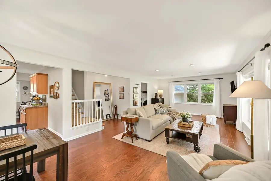 12311 W Woodland AVENUE, Wauwatosa, WI 53226 - #3