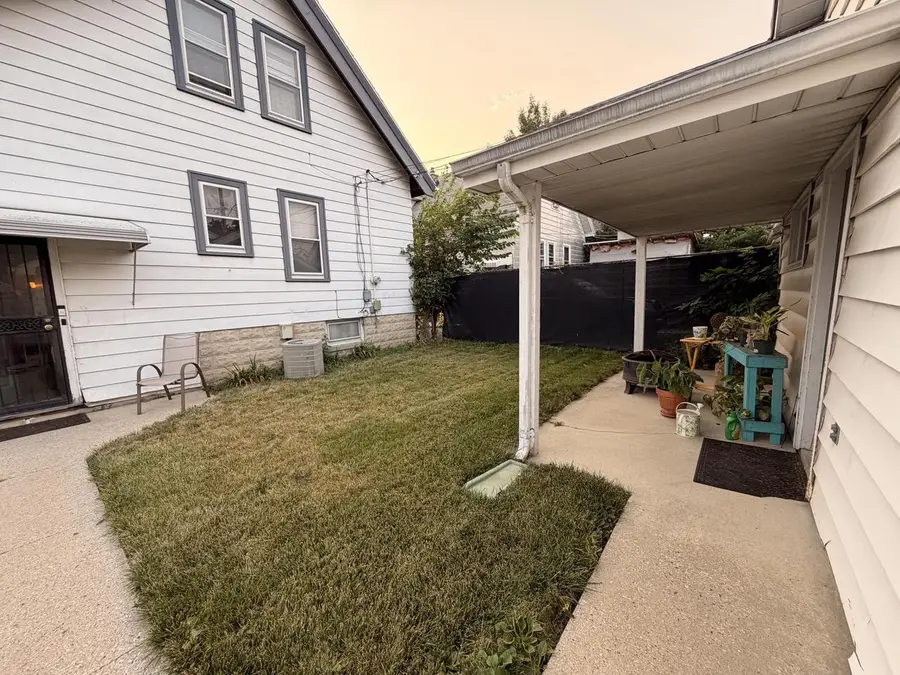 4718 N 41st STREET, Milwaukee, WI 53209 - #3