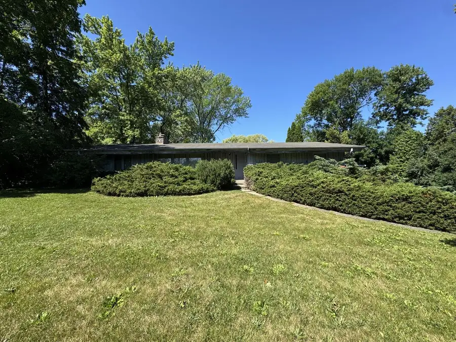 10117 N Greenview DRIVE, Mequon, WI 53092 - #3