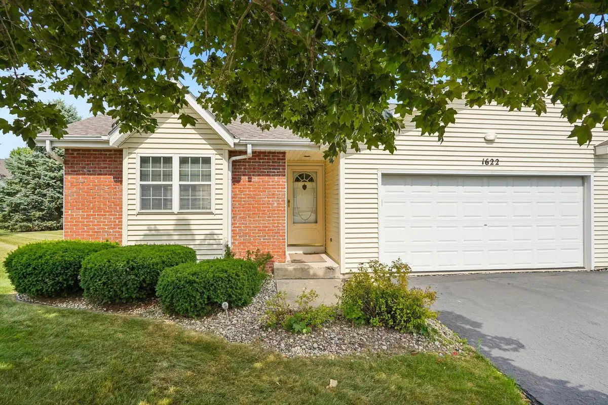 1622 Goldenrod CIRCLE, West Bend, WI 53095 - #1