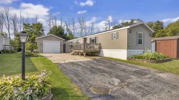 33 S Hiawatha CIRCLE, Sheboygan, WI 53081