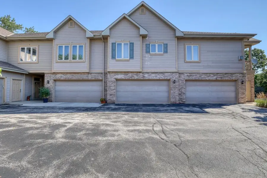 1500 Gabriel DRIVE #7, Waukesha, WI 53188 - #3