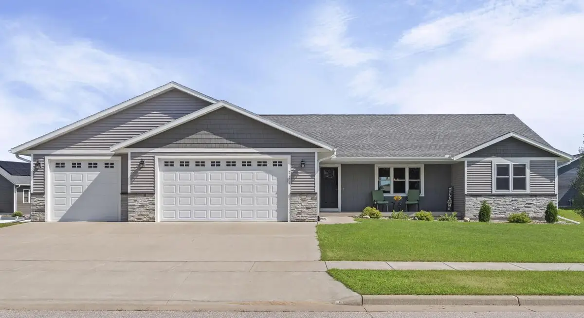 2121 Prairie PLACE, Holmen, WI 54636 - #1