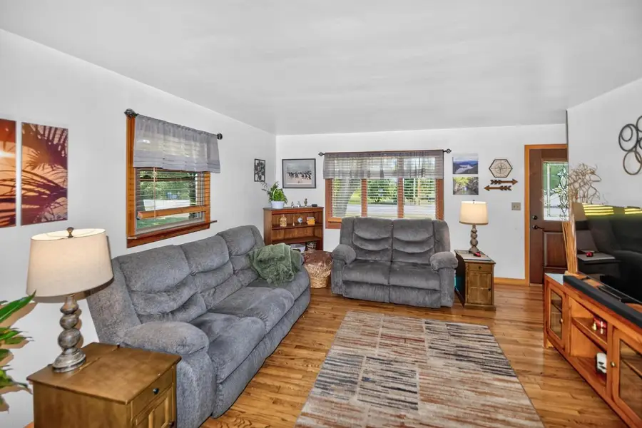 10380 S Chicago ROAD, Oak Creek, WI 53154 - #3