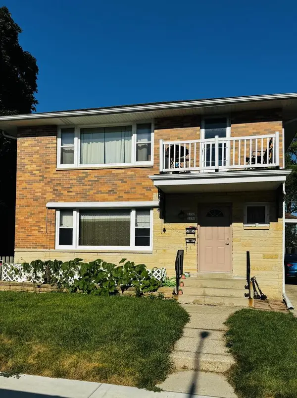 2150 S 83rd STREET #2152, West Allis, WI 53219