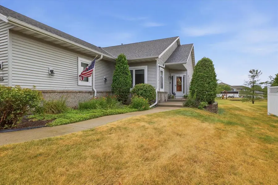 N7791 Maple Ridge ROAD, Oconomowoc, WI 53066 - #2
