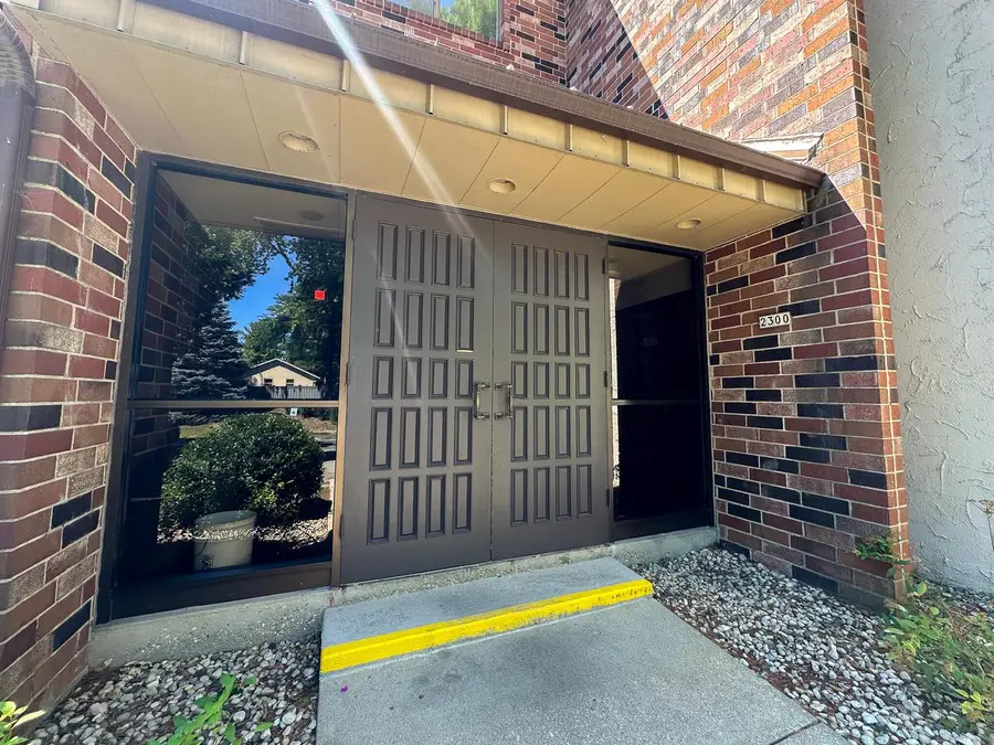 2300 W Good Hope ROAD #339, Glendale, WI 53209 - #2