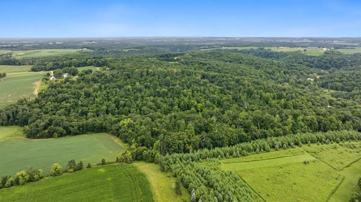 7534 E HINKST HOLLOW ROAD, Franklin, WI 54665 - #1