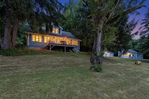 21650 W Valley DRIVE, New Berlin, WI 53146