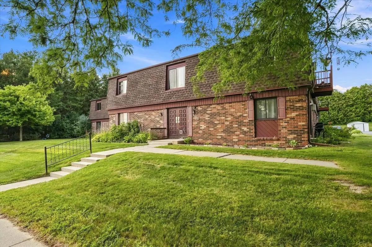 1406 Creek ROAD, West Bend, WI 53090 - #1