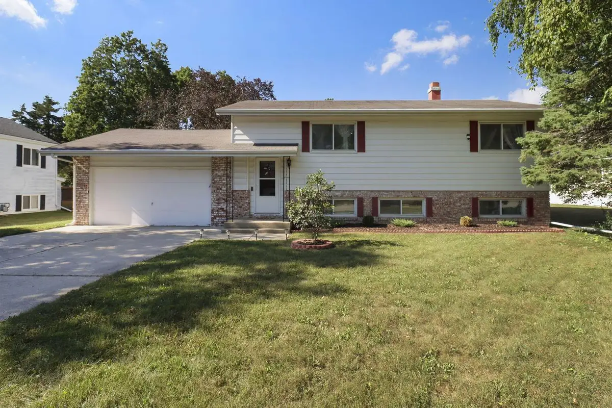 217 W Geneva STREET, Delavan, WI 53115 - #1