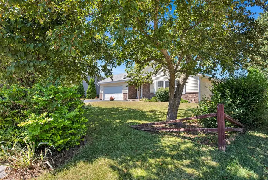 8820 W Travis LANE, Franklin, WI 53132 - #3