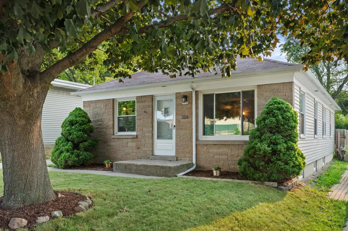 1735 S 92nd STREET, West Allis, WI 53214 - #1
