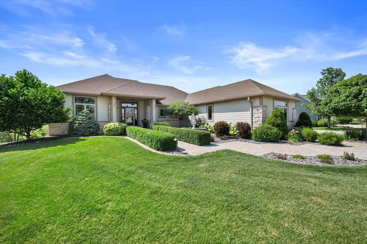2280 Fenceline DRIVE, Jackson, WI 53037 - #1