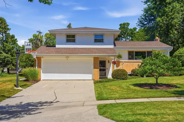 6712 Manchester DRIVE, Greendale, WI 53129