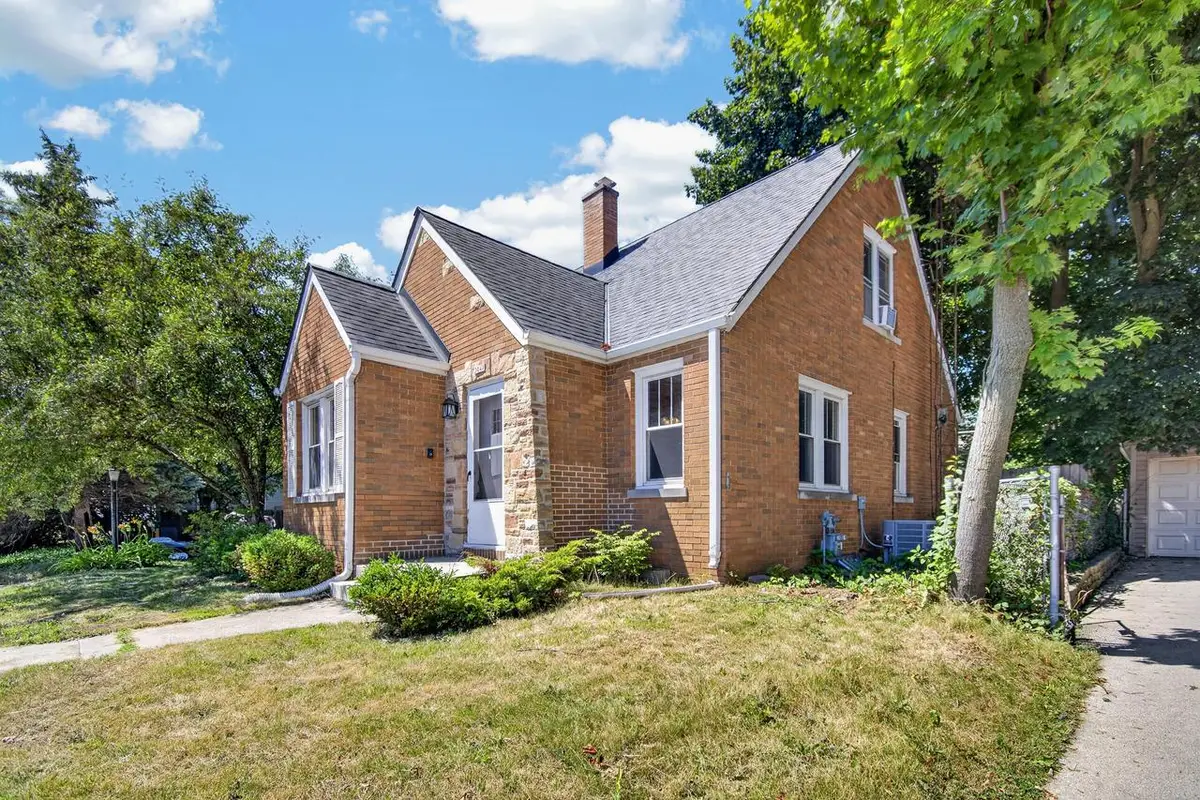 3040 Meachem ROAD, Mount Pleasant, WI 53405 - #1
