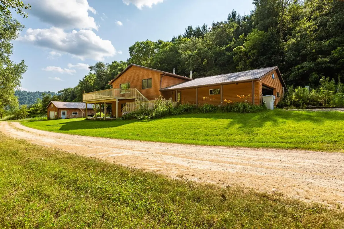 E2628 A Newton ROAD, Genoa, WI 54632 - #1