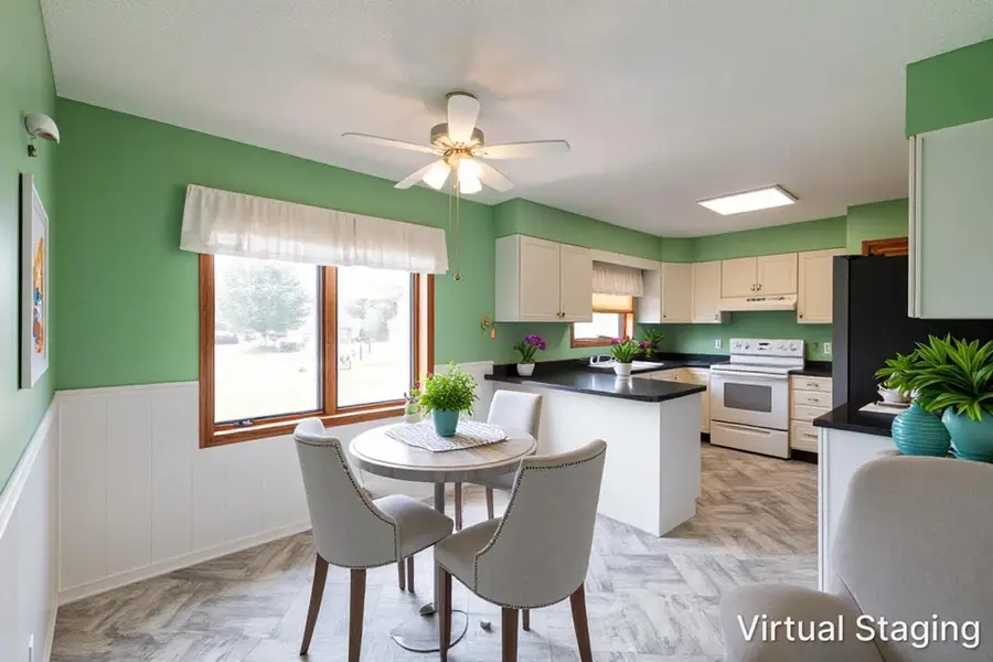 2608 Lakeshore DRIVE, La Crosse, WI 54603 - #2