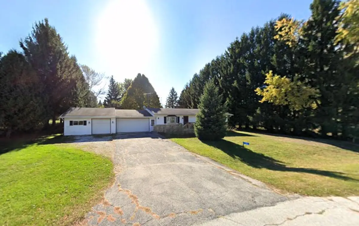 1101 Mallard LANE, Manitowoc, WI 54220 - #1