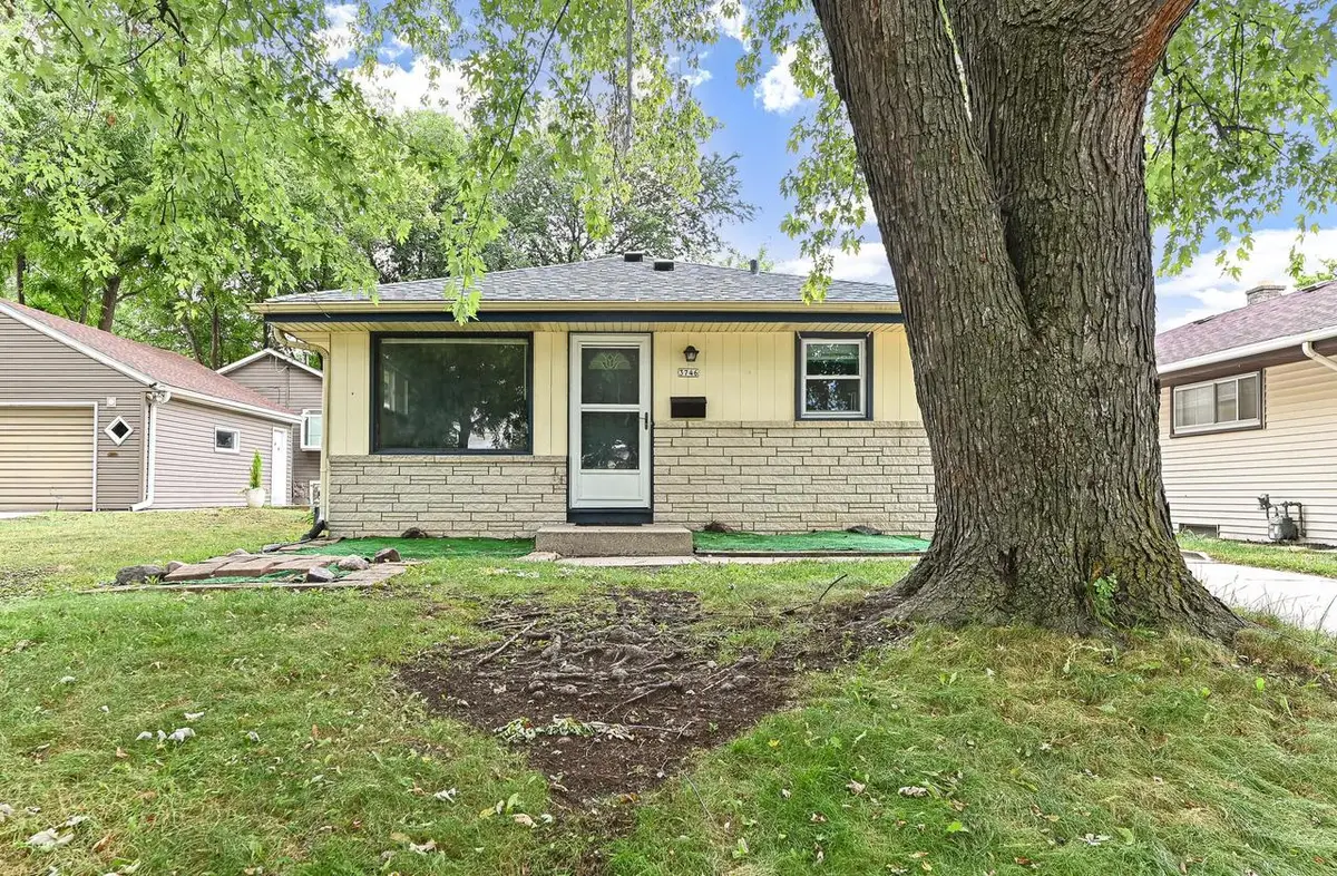 3746 S 92nd STREET, Milwaukee, WI 53228 - #1