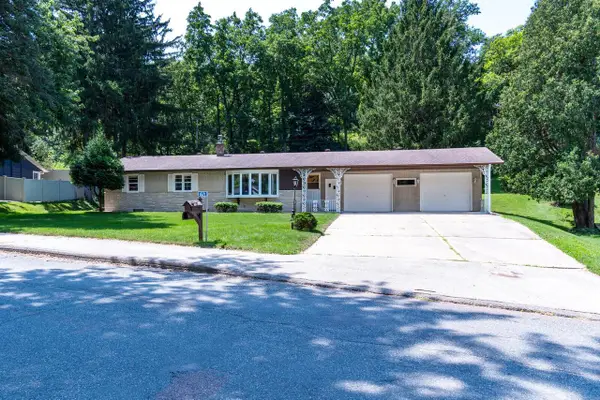 N1623 Hagen ROAD, La Crosse, WI 54601