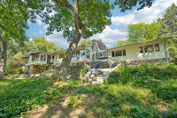 W335N5421 Wedgewood DRIVE, Nashotah, WI 53058