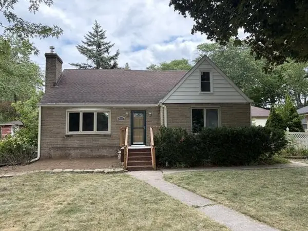 4260 N 93rd STREET, Wauwatosa, WI 53222